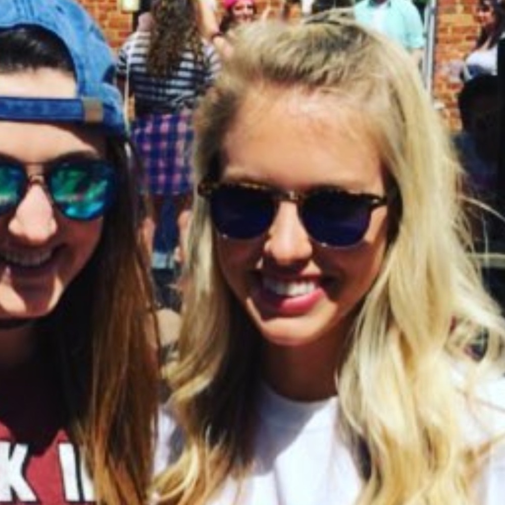 Meet your Posher, Greer